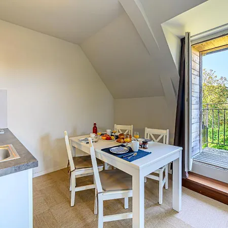 Apartmán Chateau De Kergonano-2 By Interhome *
